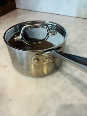 All-Clad Stainless Steel Saucepan with Lid - Silver